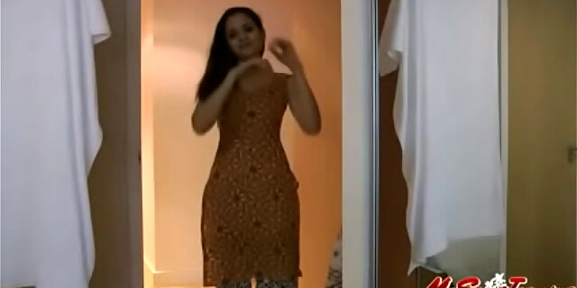 amateur,babe,beautiful,big tits,boobs,bra,desi,hindi,indian,masturbating,pussy,sexy,squirt,tamil,teen,telugu