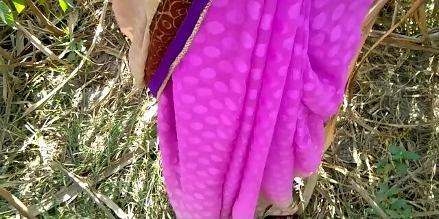 amateur,bhabhi,desi,indian,milf,new,outdoor,pissing,pov,public,verified